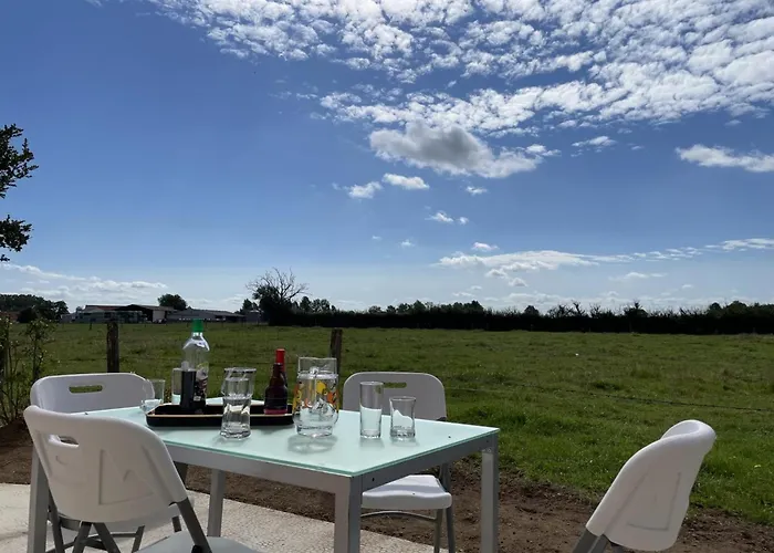 Champêtre Rénové Avec Wifi Et Parking à Pierrefitte-sur-loire, 2 - Fr-1-489-347 Сasa de vacaciones Pierrefitte-sur-Loire