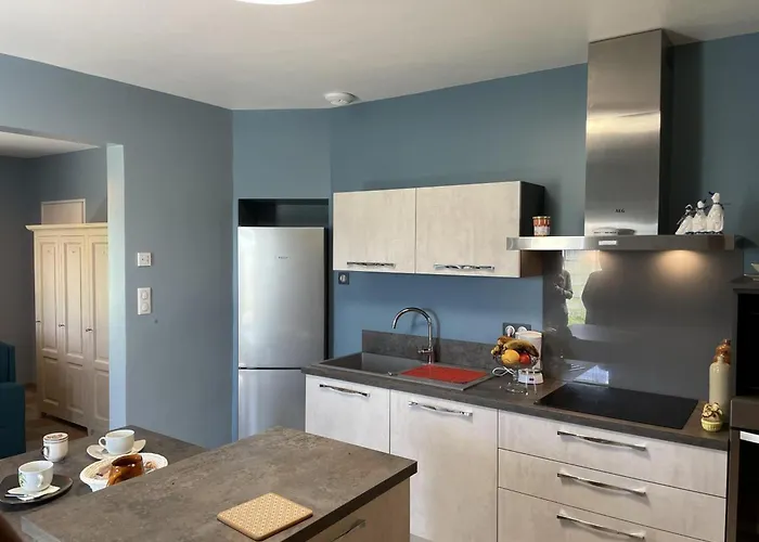 Champêtre Rénové Avec Wifi Et Parking à Pierrefitte-sur-loire, 2 - Fr-1-489-347 Сasa de vacaciones *